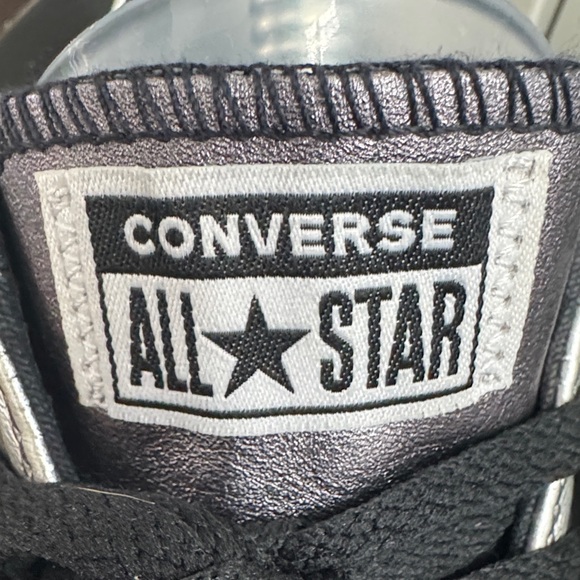 Converse Platform Women's Metallic Silver and Black Sneakers, Sz 7 - Picture 4 of 11
